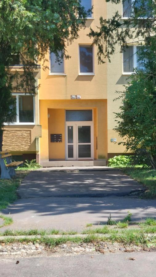 Apartman Surany Extérieur photo